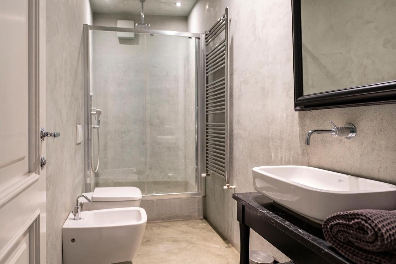 Boutique Apartment With Private Rooms And Garden Oasis Флоренція Екстер'єр фото